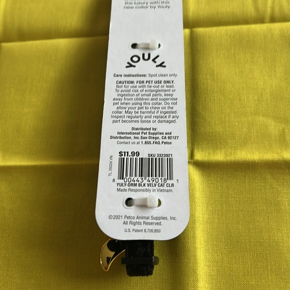 Youly the heir Dream Black Velvet Cat Collar (S/M)
